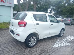 Toyota Vitz 1.0 - Image 2