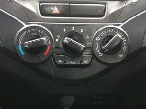 Toyota Starlet 1.4 Xi - Image 14