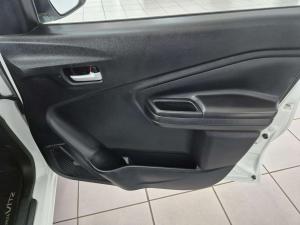 Toyota Vitz 1.0 XR - Image 8