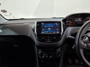 Peugeot 208 1.2 Active - Image 18