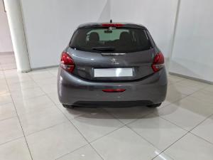 Peugeot 208 1.2 Active - Image 5