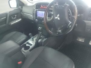 Mitsubishi Pajero 3-door 3.2DI-D GLS - Image 10