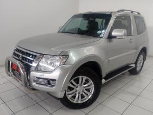 Mitsubishi Pajero 3-door 3.2DI-D GLS - Image 1