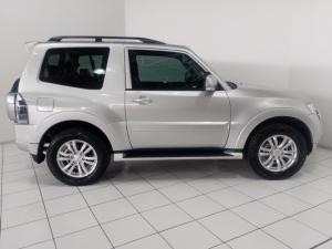 Mitsubishi Pajero 3-door 3.2DI-D GLS - Image 6