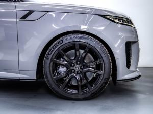 Land Rover Range Rover Sport 4.4 SV+ - Image 4