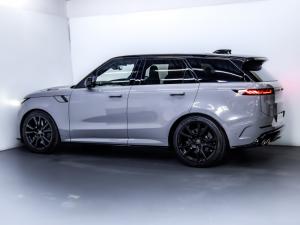 Land Rover Range Rover Sport 4.4 SV+ - Image 9