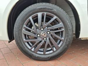 Toyota Vitz 1.0 XR manual - Image 12