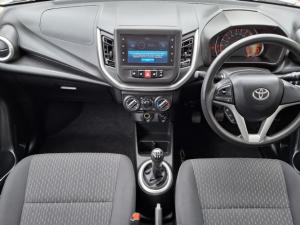 Toyota Vitz 1.0 XR manual - Image 7