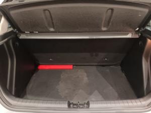 Hyundai i20 1.4 Premium - Image 13