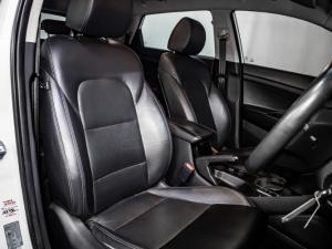 Hyundai Tucson 2.0 Executive - Image 11