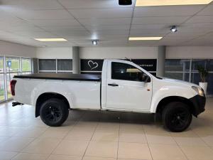 Isuzu D-Max Gen 6 250 single cab Fleetside safety - Image 6