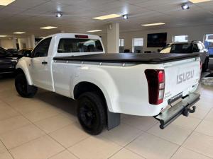 Isuzu D-Max Gen 6 250 single cab Fleetside safety - Image 9