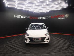Hyundai Grand i10 1.0 Premium hatch - Image 2