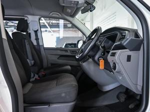 Volkswagen Transporter 2.0TDI Kombi SWB Trendline auto - Image 11