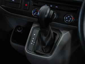 Volkswagen Transporter 2.0TDI Kombi SWB Trendline auto - Image 16