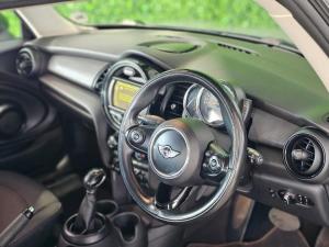 MINI Hatch Cooper Hatch 3-door auto - Image 9