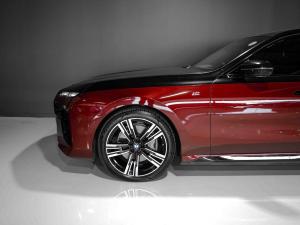 BMW i7 xDrive60 M Sport - Image 15