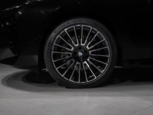 BMW 7 Series 740d xDrive M Sport - Image 27