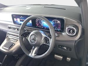 Mercedes-Benz V-Class V300d Exclusive - Image 11