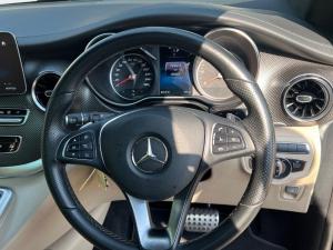 Mercedes-Benz V-Class V300d Exclusive - Image 11