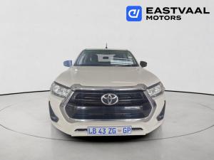 Toyota Hilux 2.4GD-6 double cab 4x4 Raider manual - Image 8