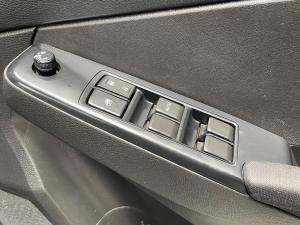 Isuzu D-Max 1.9TD double cab LS auto - Image 10