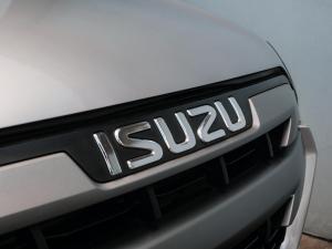 Isuzu D-Max 1.9TD double cab LS auto - Image 22