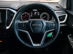 Isuzu D-Max 1.9TD double cab LS auto - Image 7