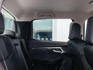 Isuzu D-Max 1.9TD double cab LS auto - Image 9