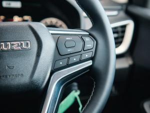 Isuzu D-Max 1.9TD double cab LS auto - Image 10