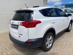 Toyota RAV4 2.0 GX - Image 2