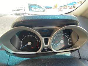 Ford EcoSport 1.5TDCi Titanium - Image 8