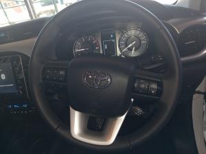 Toyota Hilux 2.8GD-6 double cab Raider auto - Image 8