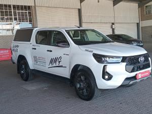 Toyota Hilux 2.8GD-6 double cab Raider auto - Image 1