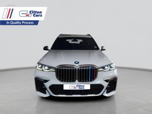 BMW X7 M50d - Image 2