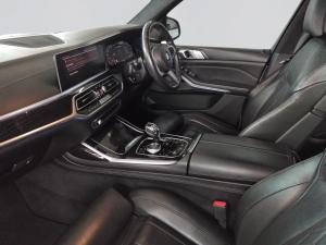 BMW X7 M50d - Image 3