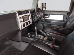 Toyota L/CRUISER FJ 4.0 V6 Cruiser - Image 3