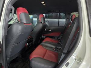 Toyota Land Cruiser 300 3.3D GR-Sport - Image 7