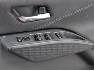 Nissan Magnite 1.0 Visia manual - Image 12