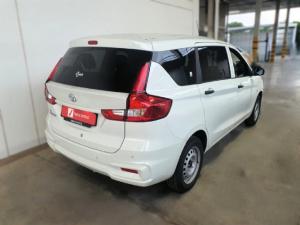 Toyota Rumion 1.5 S - Image 4