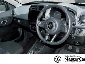 Renault Kwid 1.0 Techno auto - Image 7
