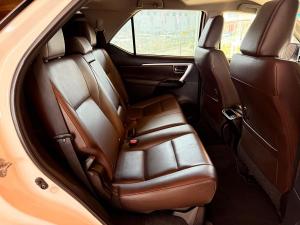 Toyota Fortuner 2.4GD-6 auto - Image 10