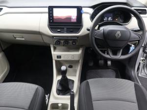 Renault Triber 1.0 Evolution - Image 8