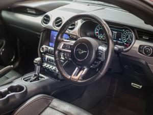 Ford Mustang 5.0 GT fastback - Image 11