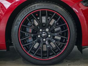 Ford Mustang 5.0 GT fastback - Image 20