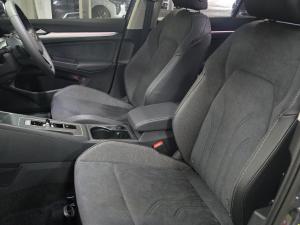 Volkswagen Golf 1.4TSI Life Plus - Image 18