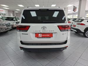 Toyota Land Cruiser 300 3.3D GX-R - Image 5