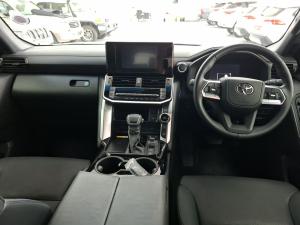 Toyota Land Cruiser 300 3.3D GX-R - Image 6