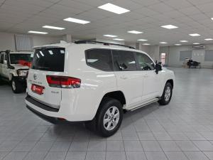 Toyota Land Cruiser 300 3.3D GX-R - Image 2