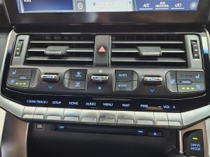Toyota Land Cruiser 300 3.3D GR-Sport - Image 13